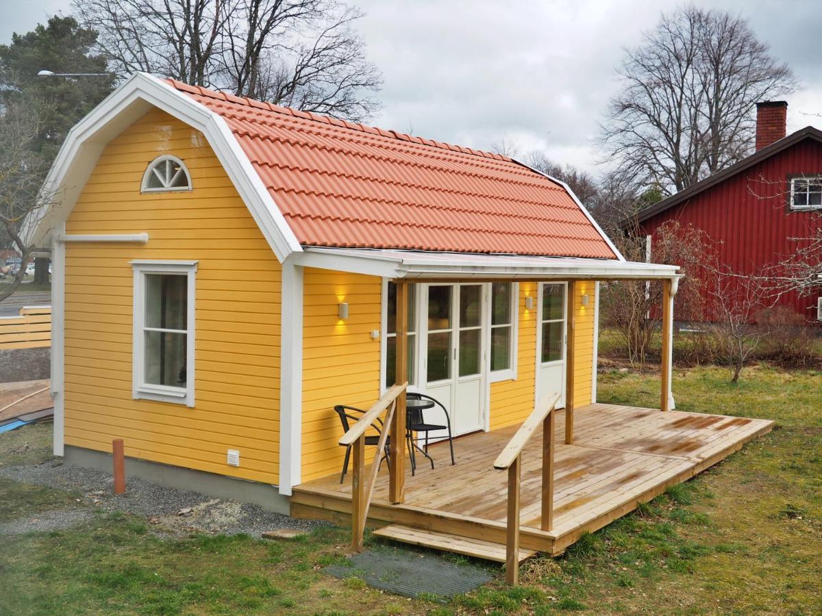 Kristina Attefall I Vaesterhaninge Buitenkant foto