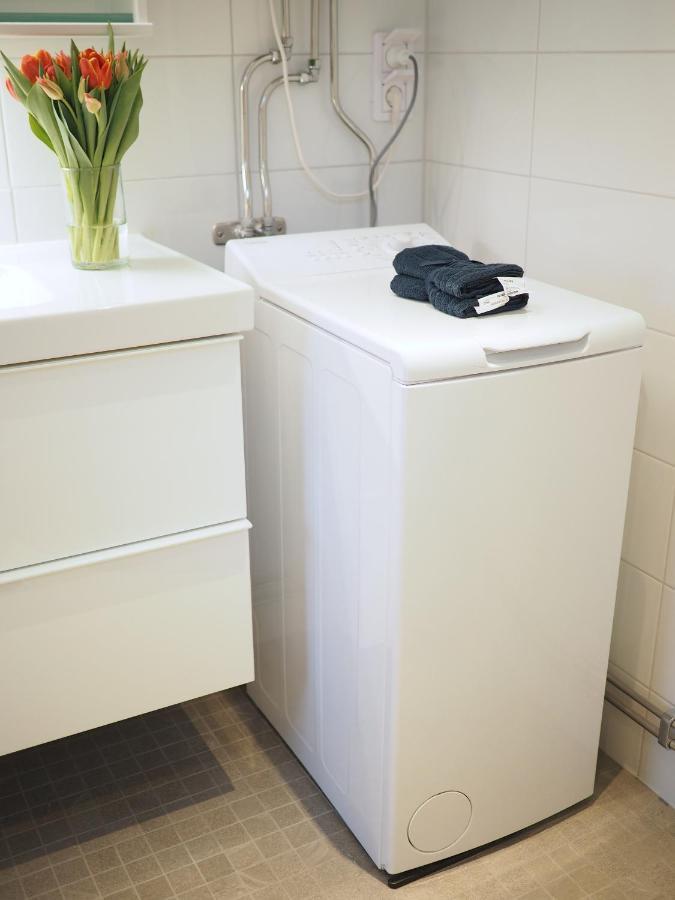 Kristina Attefall I Vaesterhaninge Buitenkant foto